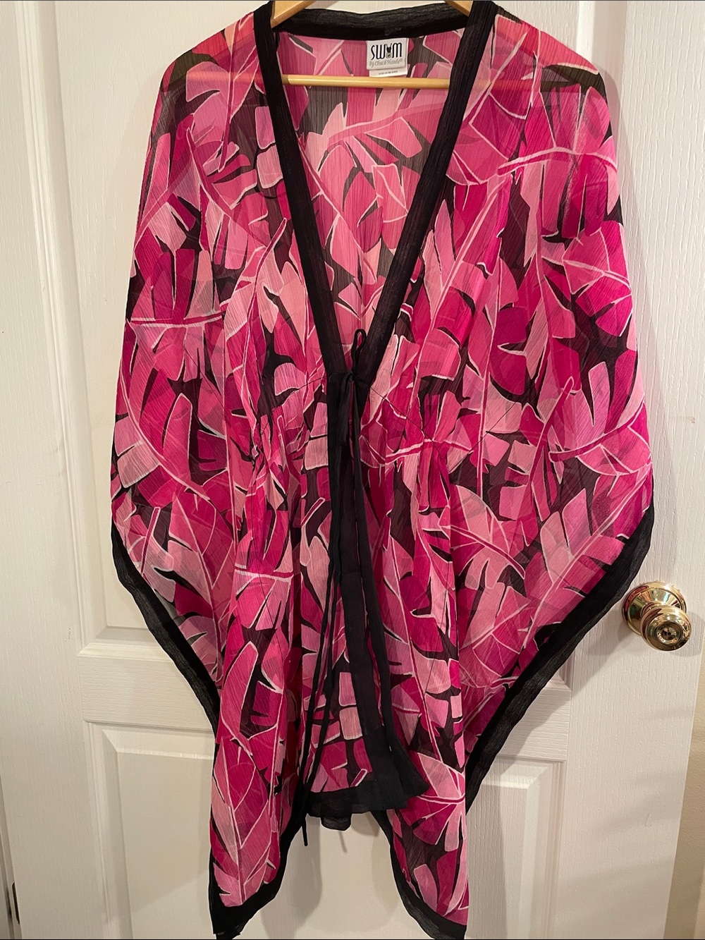 SWIM Fuchsia & Pink Leaf-Print Sheer Tie-Front Coverup